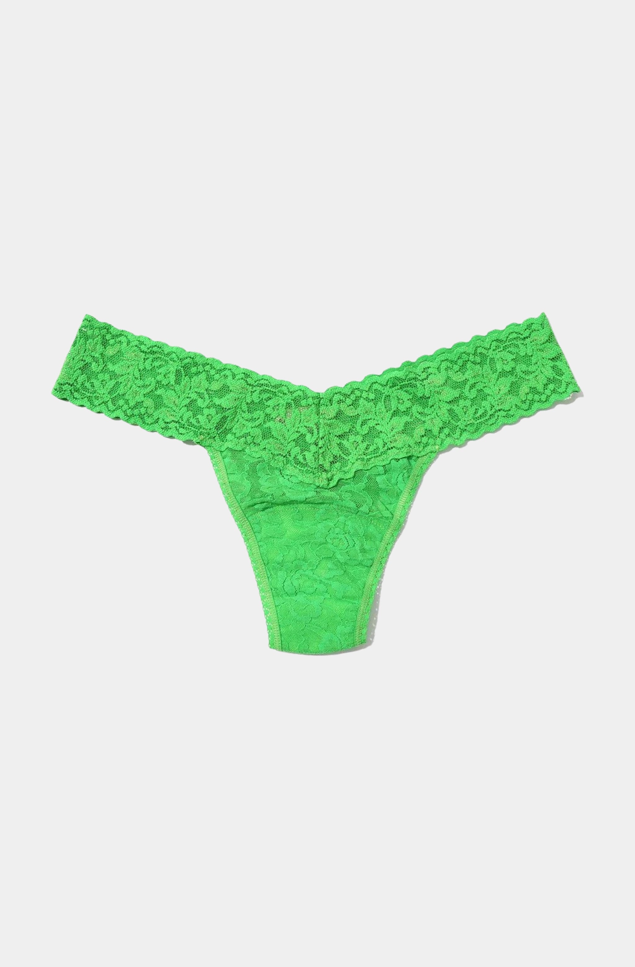 Signature Lace Low Rise Thong