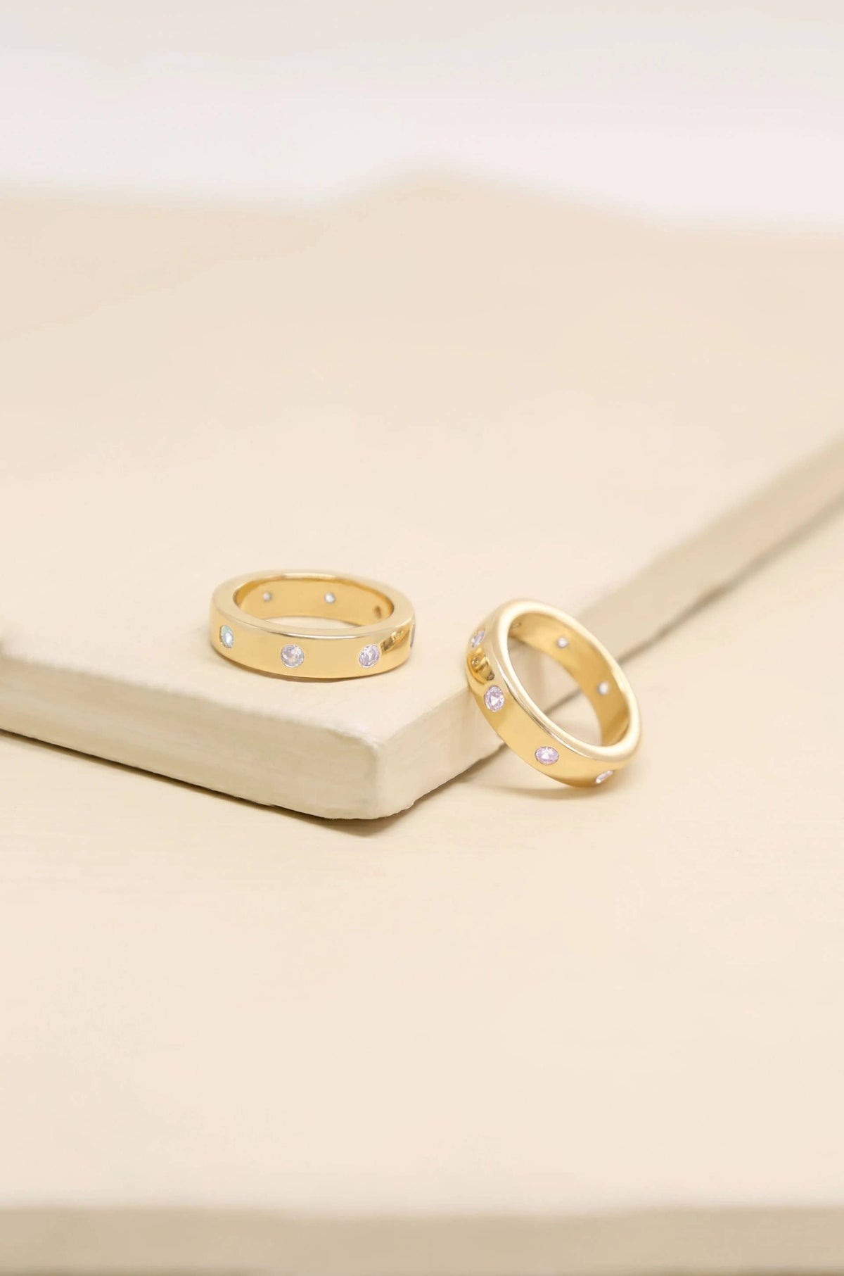 Kingsman Crystal Dotted 18k Gold Plated Band Ring Set