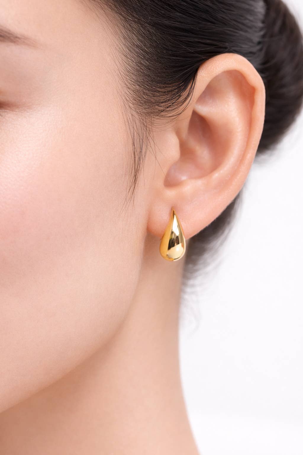 Medium Gold Delicate Teardrop Earrings